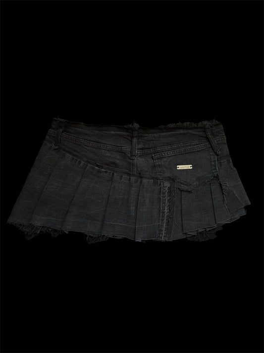 black skirt
