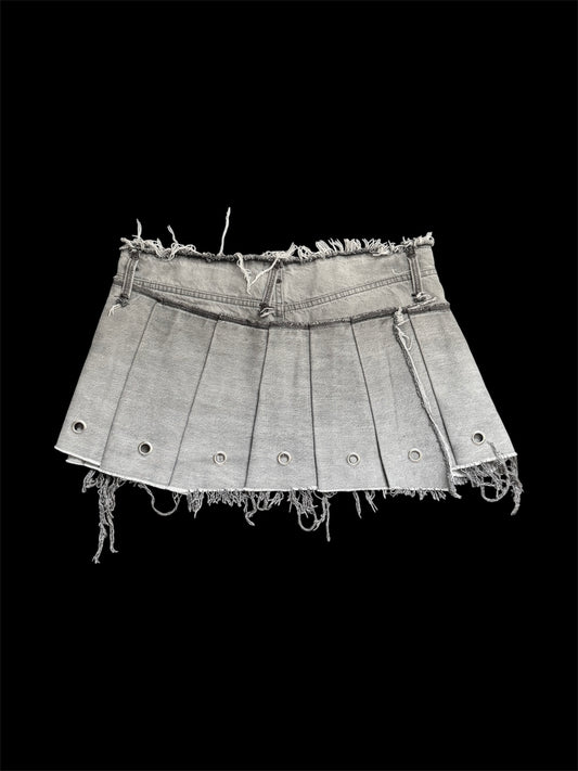 gray skirt