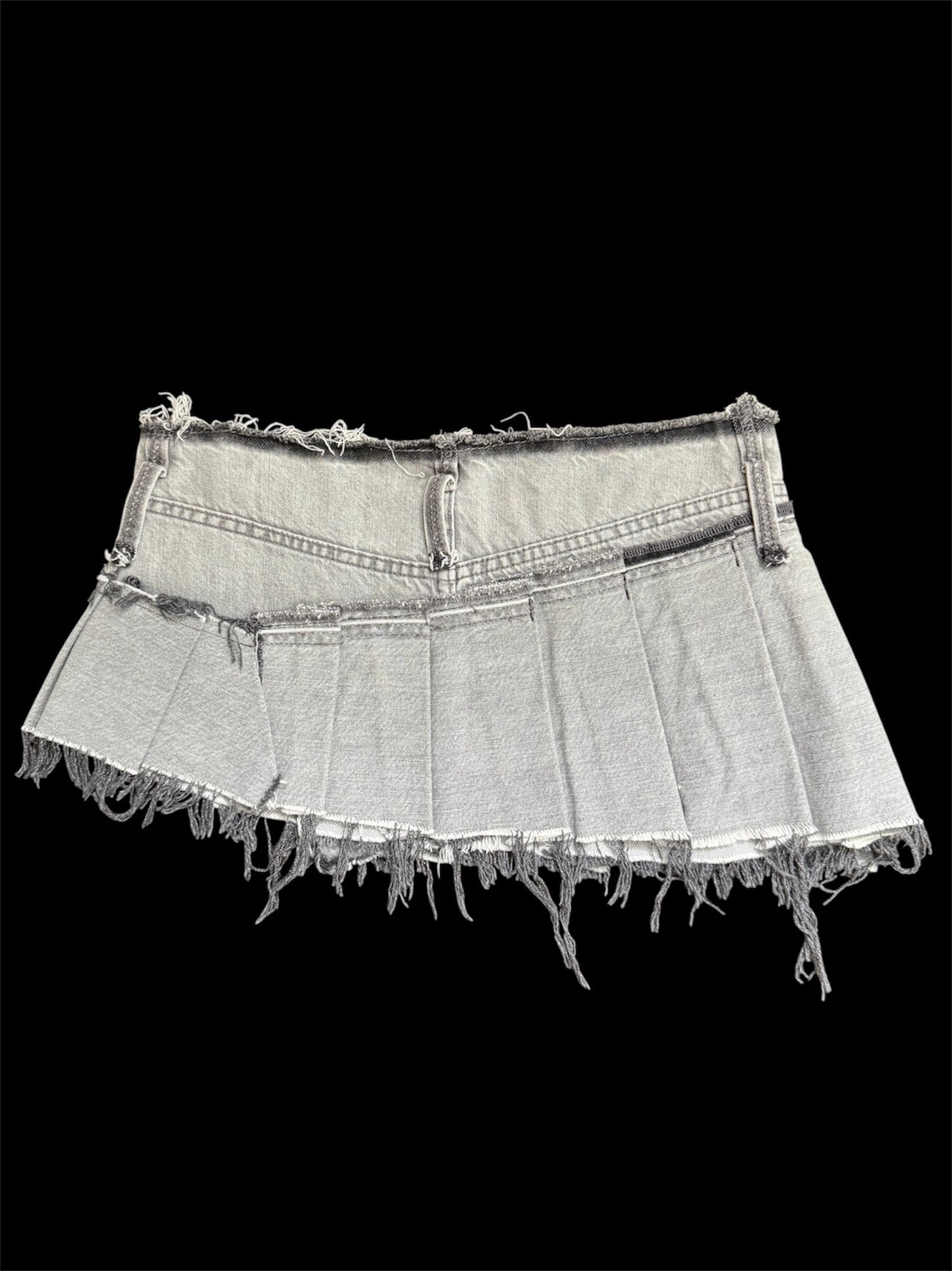 gray skirt