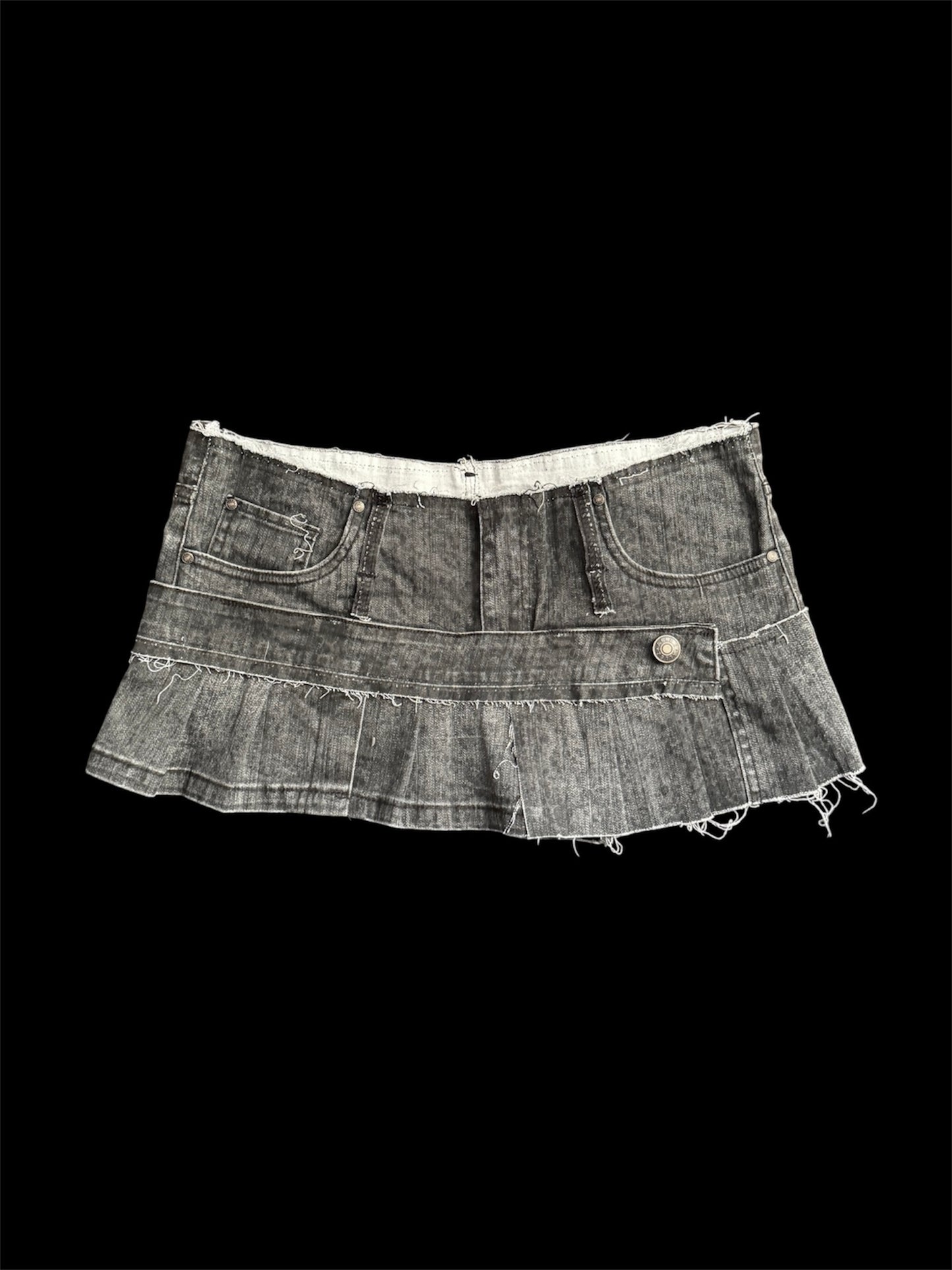 gray skirt