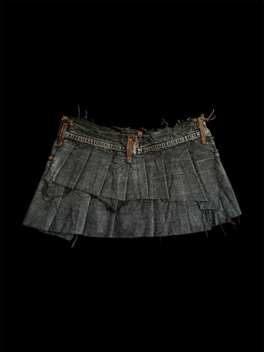 gray skirt
